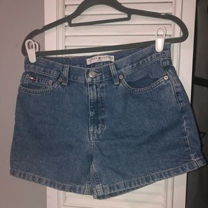 Tommy Hilfiger Vintage Y2K Boyfriend Denim Shorts